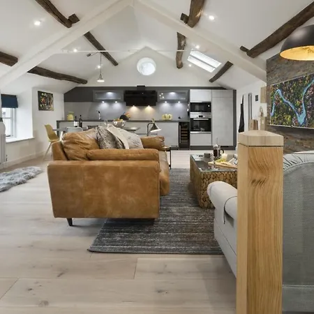 The Penthouse At * カートメル